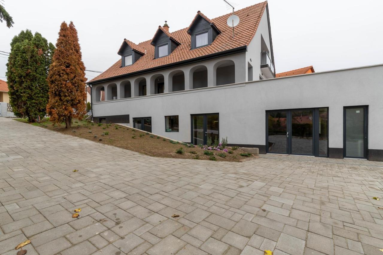 Villa Berc Egerszalók Esterno foto